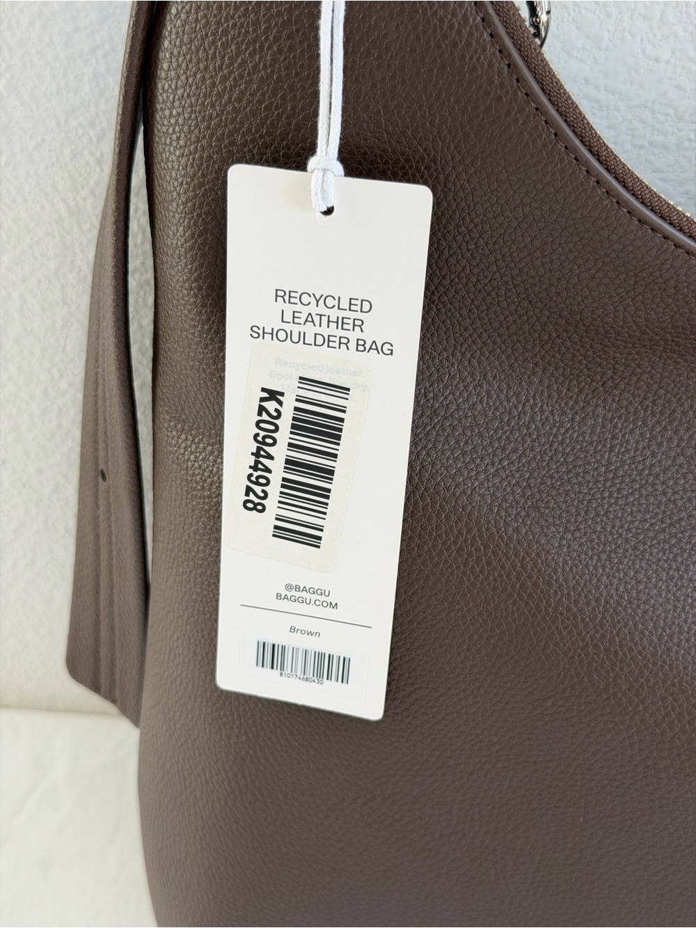 Baggu Recycled Leather Shoulder Bag in Brown - Picture 7 of 8